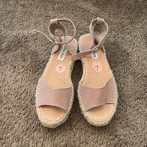 Steve Madden Espadrille